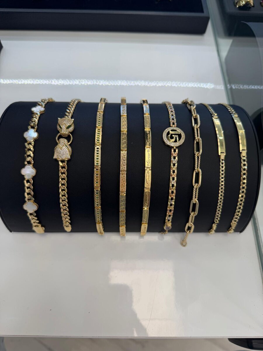 Pulso Cartier 7in en Oro 14K