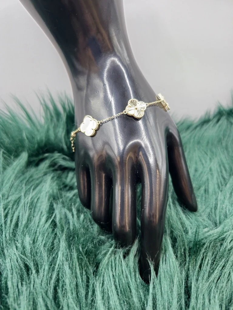 PULSERA VAN CLEEF 14 KT Weight 6.6 G