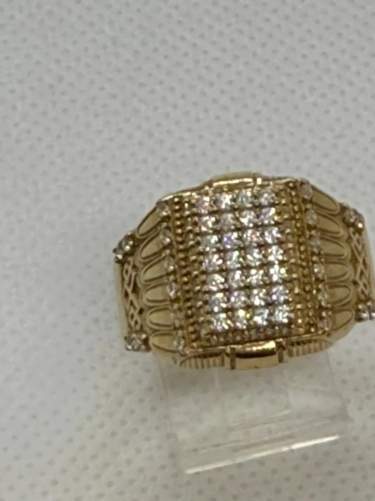 Anillo Circonias Rectangular en Oro 10K