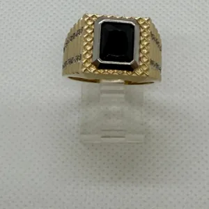 Anillo con Ónix Rectangular en Oro 10K