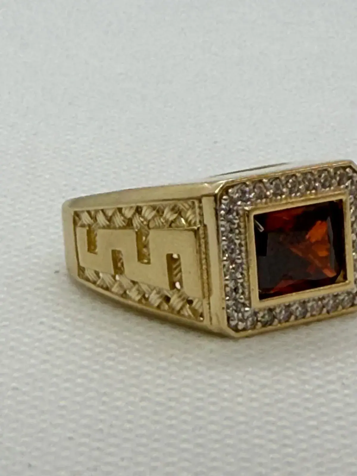Anillo de Piedra Rectangular en Oro 10K - Imagen 4