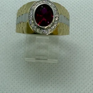 Anillo Ovalado con Piedra Roja en Oro 10K