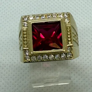 Anillo Cuadrado con Piedra Roja en Oro 10K