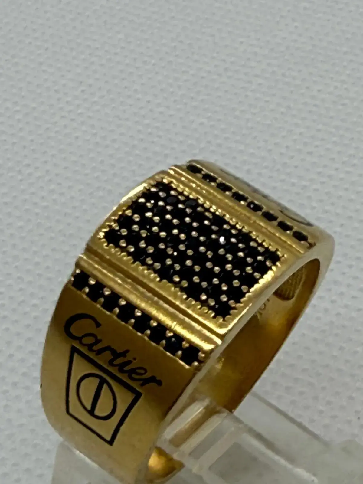 Anillo Carti de Piedras Negras en Oro 10K - Imagen 3