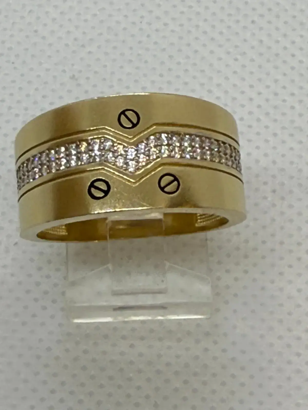 Anillo Carti SÃmbolo Negro en Oro 10K