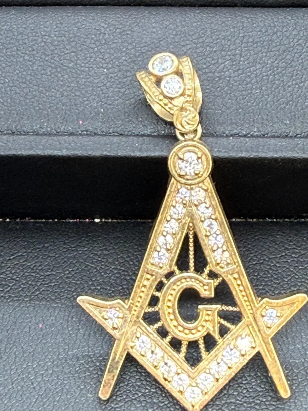 Dije de Masón en Oro 10K