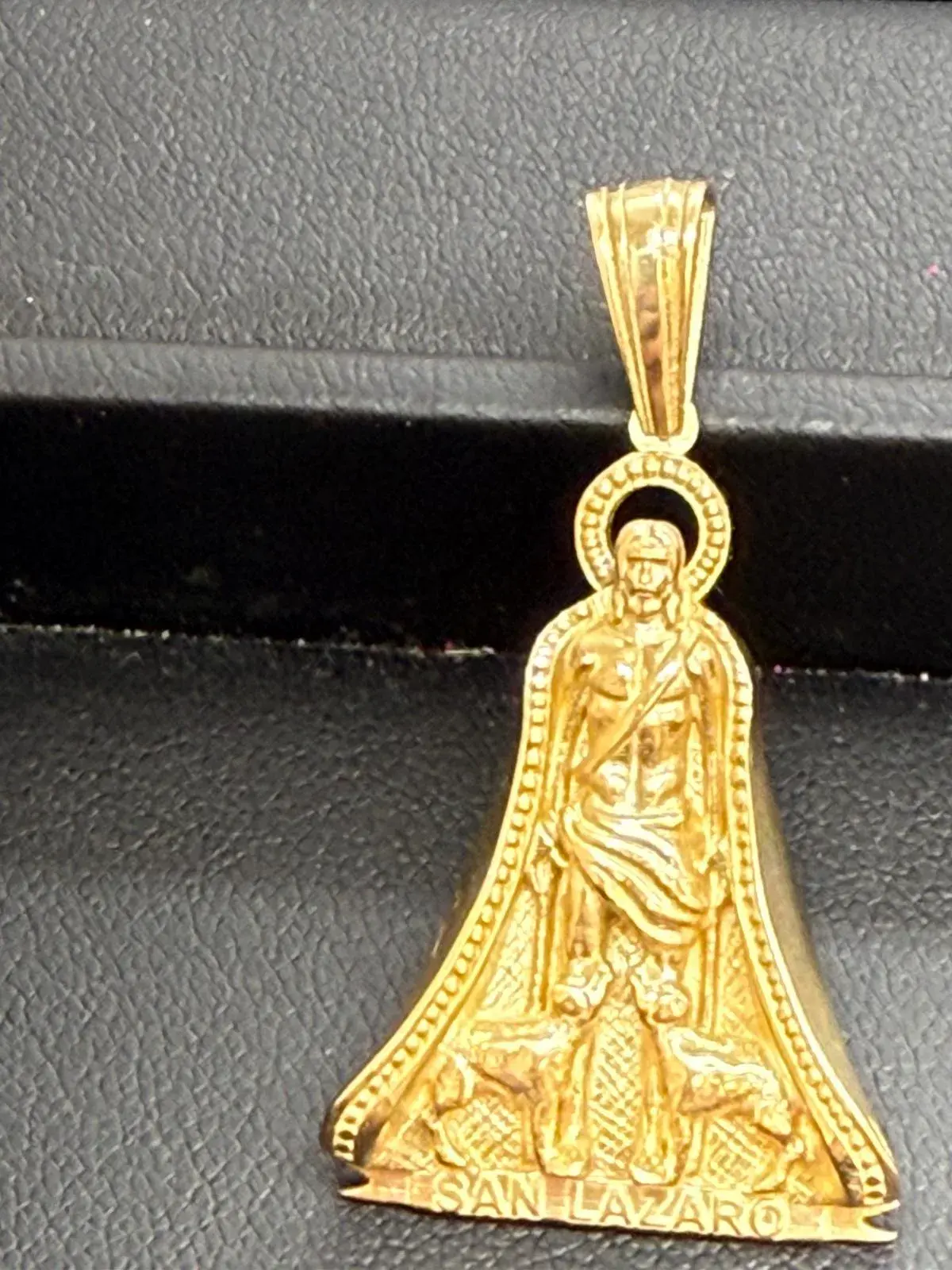 Dije de San Lázaro en Oro 10K