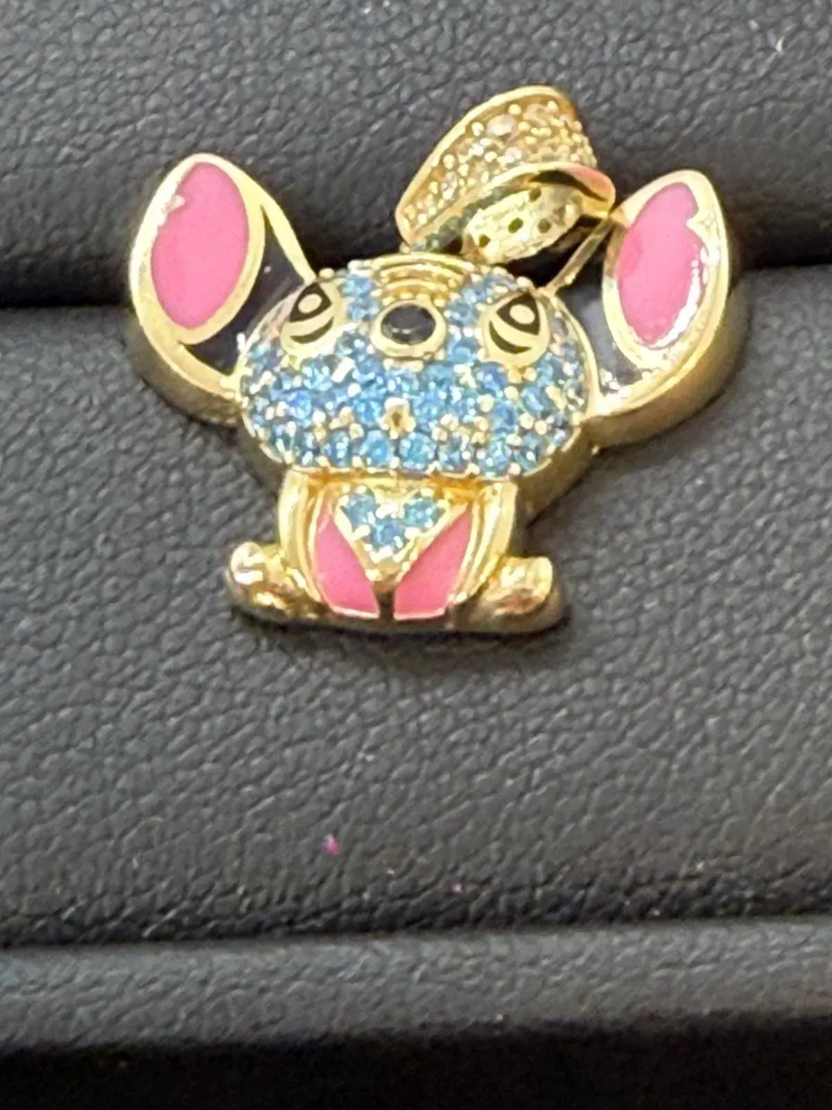 Dije de Stish en Oro 10K