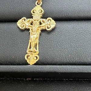 Dije de Crucifijo en Oro 10K