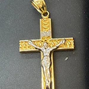 Dije de Crucifijo en Oro 10K