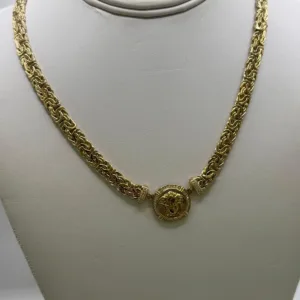Bizantino Medusa en Oro 10K