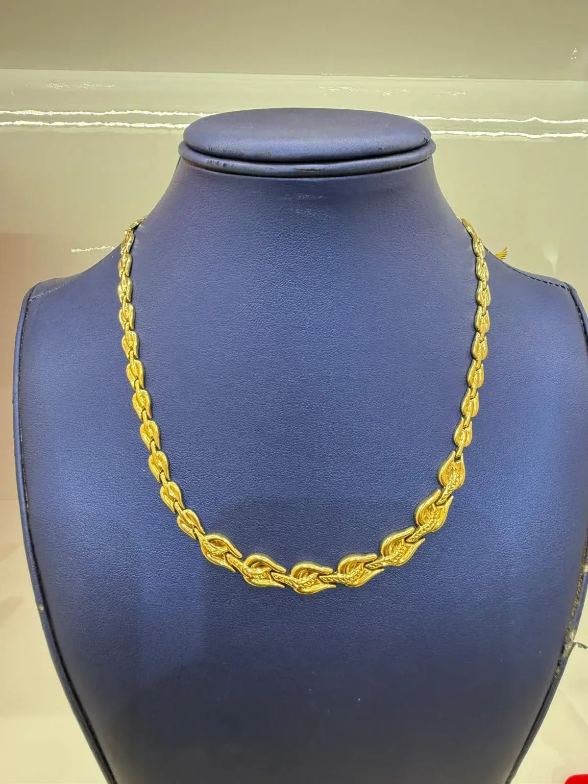 Gargantilla de Hojas en Oro 10K - Imagen 3